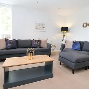 https://the-lodge-stockton-on-tees.yorkshirehotels.net