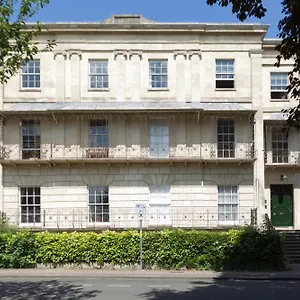 Judges Docks With Secure Parking Apartment